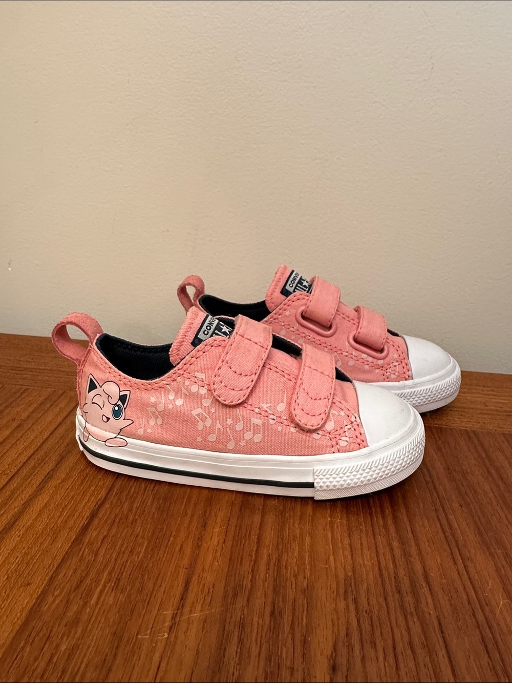 Brand New Converse x Pokemon Jigglypuff 2V Velcro size infant 7